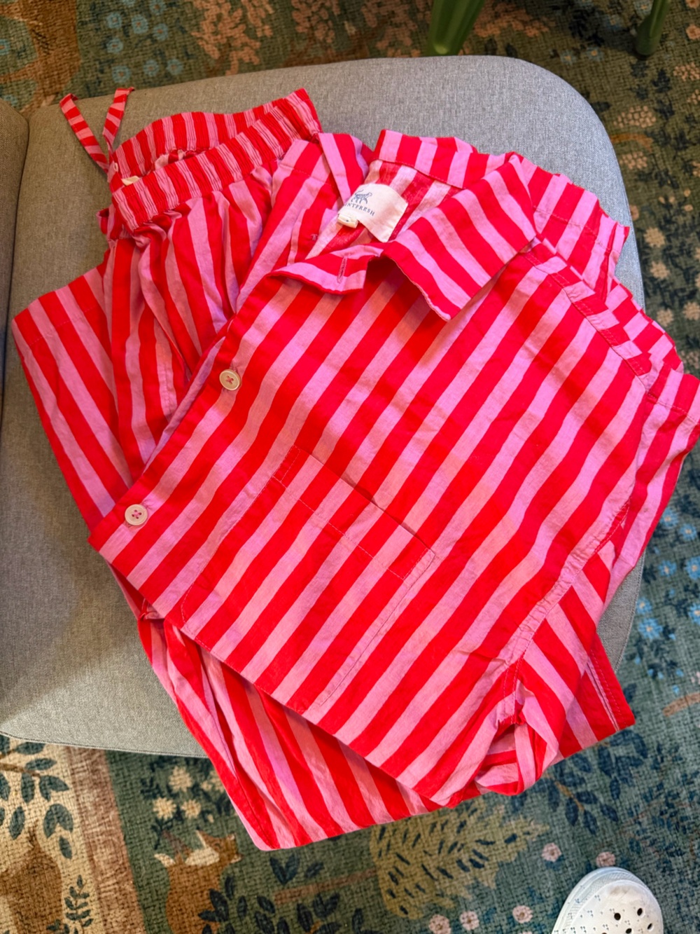 Men’s small- Printfresh Red & Pink Striped pajamas